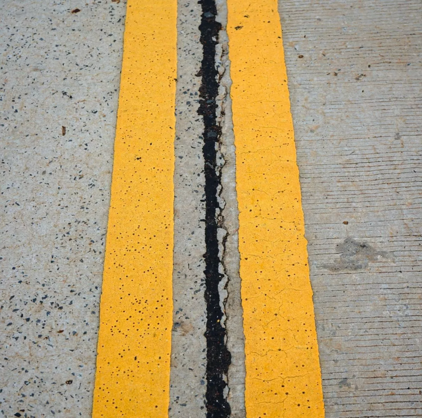 Pintura Amarillo Tráfico Para Concreto 10 kgs Rodillo Gratis